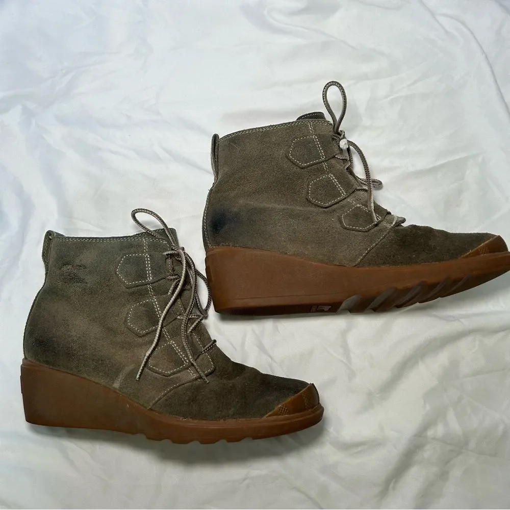 Sorel Toronto green suede lace up waterproof wedge boots women’s shoe size 7.5